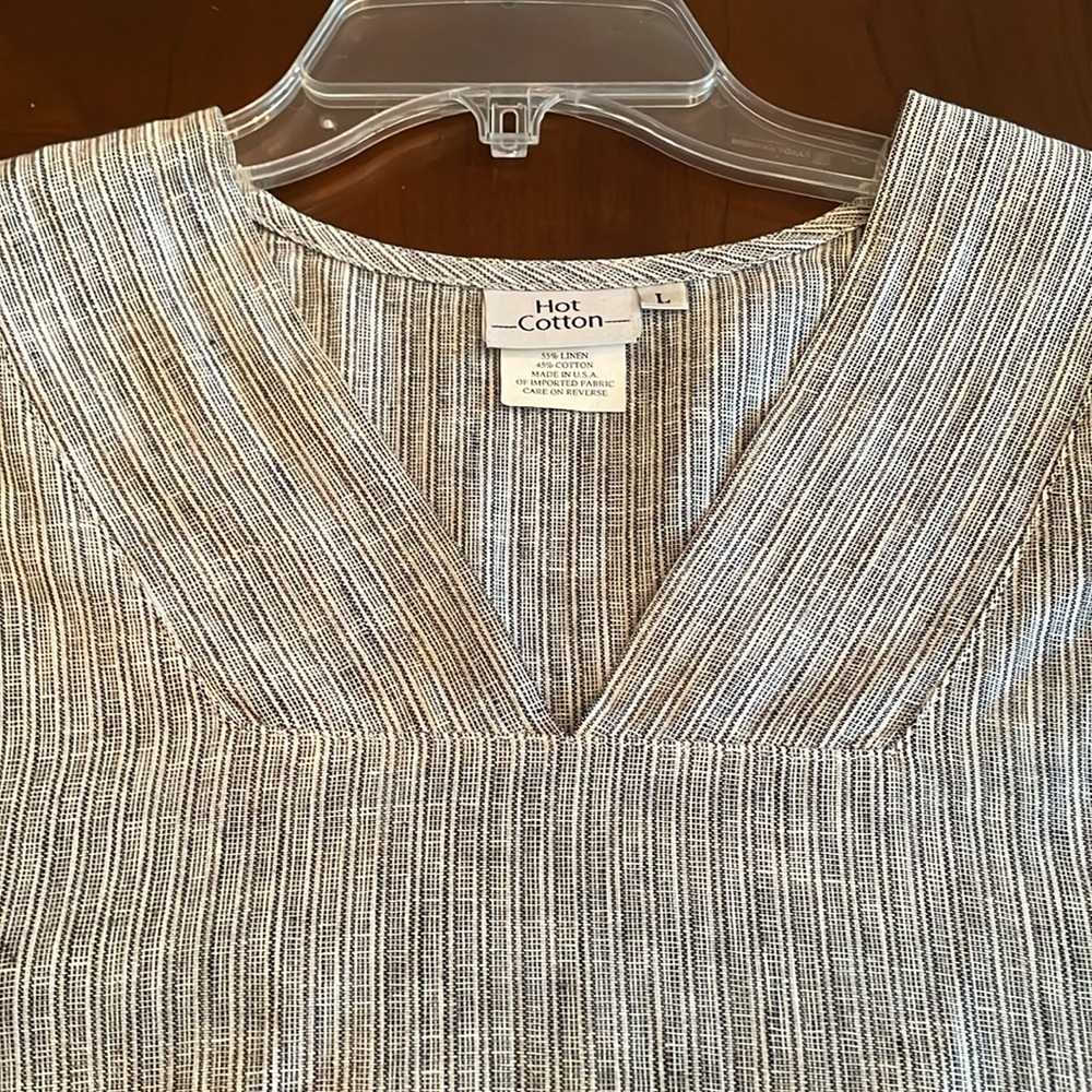 Striped Gray V-Neck Linen blend tunic top